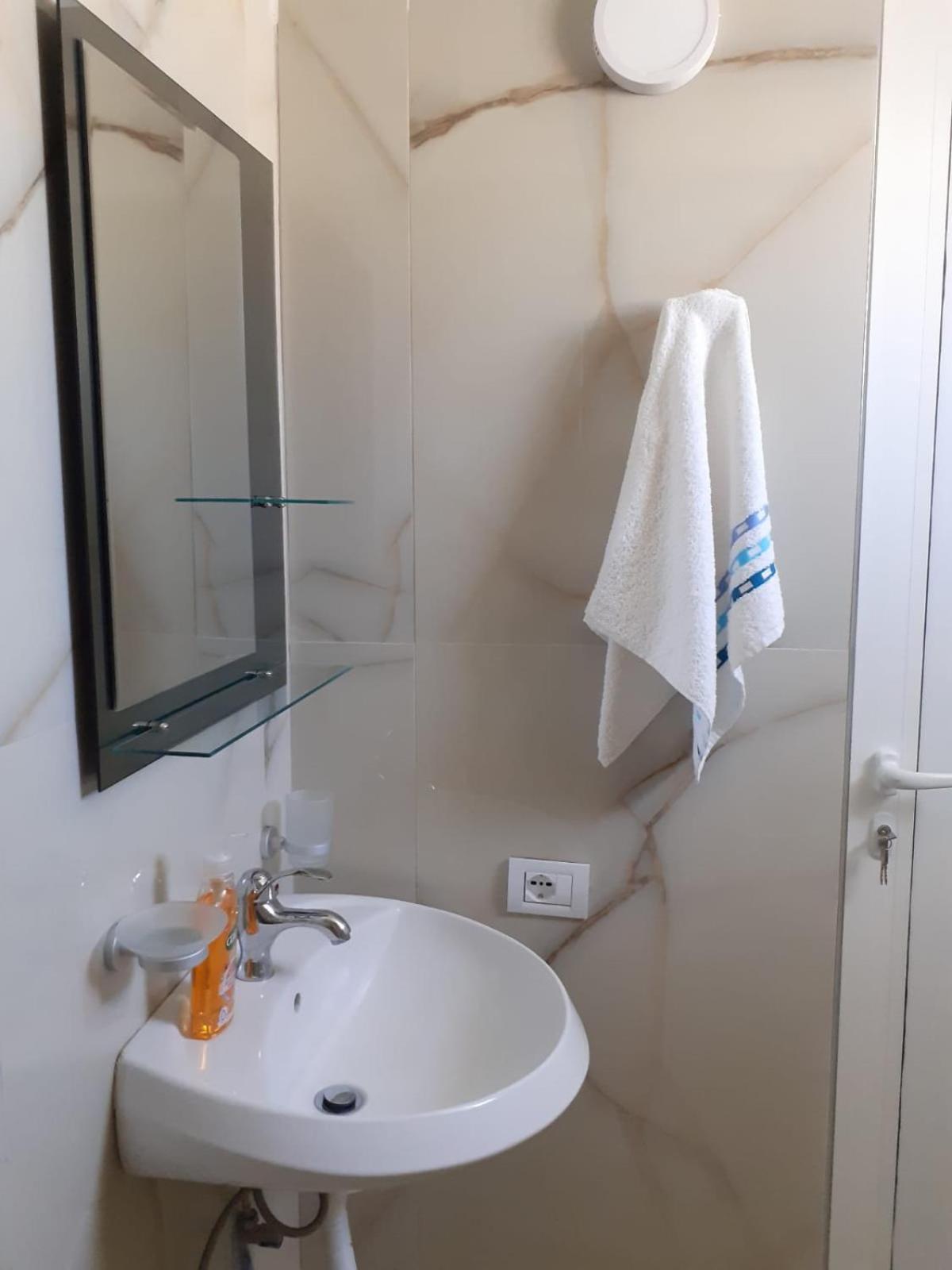 Ramaj Apartment Ksamil Exteriör bild